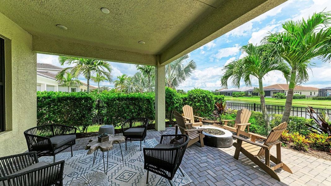 Representative exterior details of a home built from the Summerland by Kolter Homes in Cresswind Lakewood Ranch, Lakewood Ranch (Image 4).