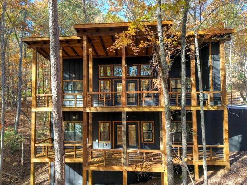 Image 76 of a home in .