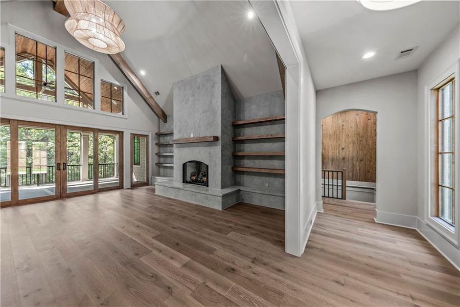 Spacious, unfurnished interior of a new home in , Greensboro (Image 64).