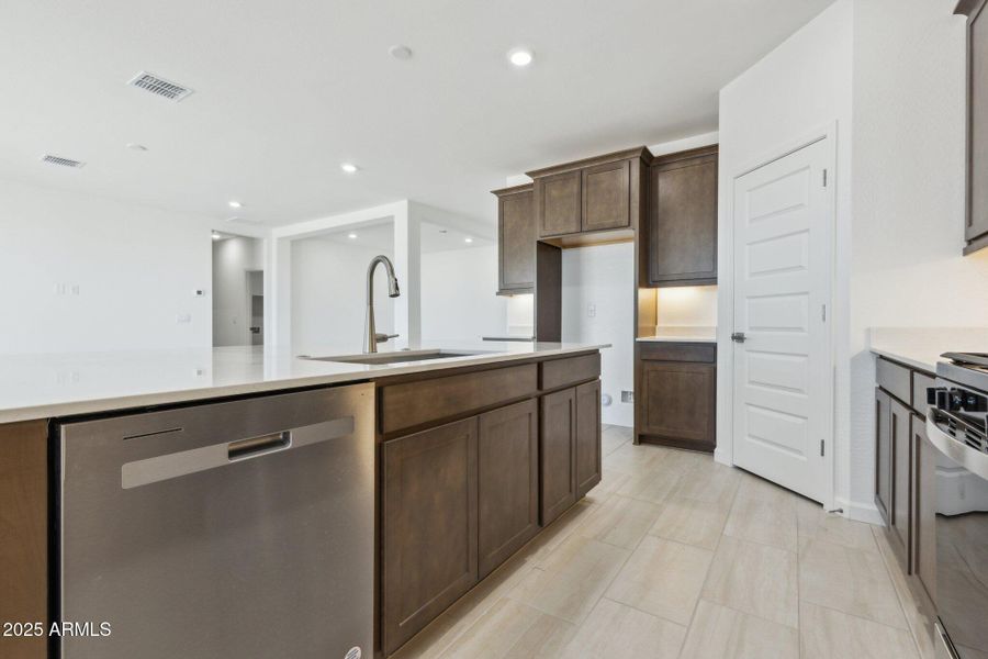 16-web-or-mls-15362-w-cottontail-ln-lot-