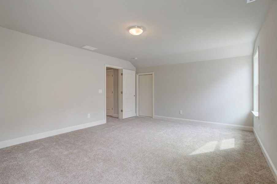 Spacious, unfurnished interior of a new home in Terraces at Paravel, Acworth (Image 29).