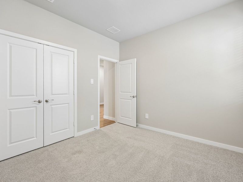 Spacious, unfurnished interior of a new home in Cibolo Hills West - Spring Series, Fort Worth (Image 21). Spacious, unfurnished interior of a new home in Cibolo Hills West - Spring Series, Fort Worth (Image 21).