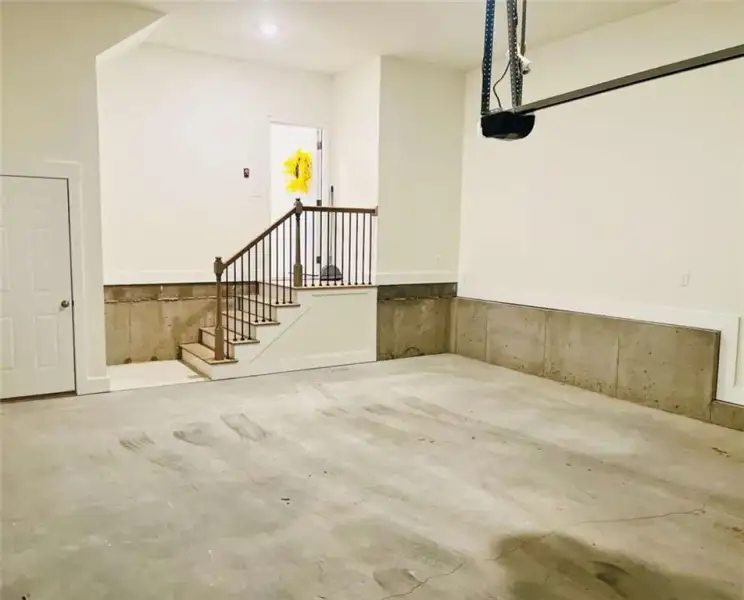Spacious, unfurnished interior of a new home in , Atlanta (Image 13). Spacious, unfurnished interior of a new home in , Atlanta (Image 13).