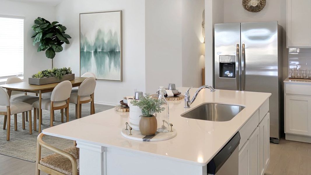 3033 Aplin Kitchen 5of7 F1