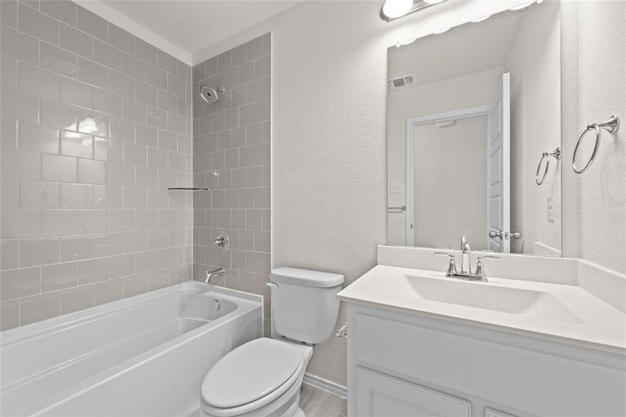 339 Freestall Bathroom1