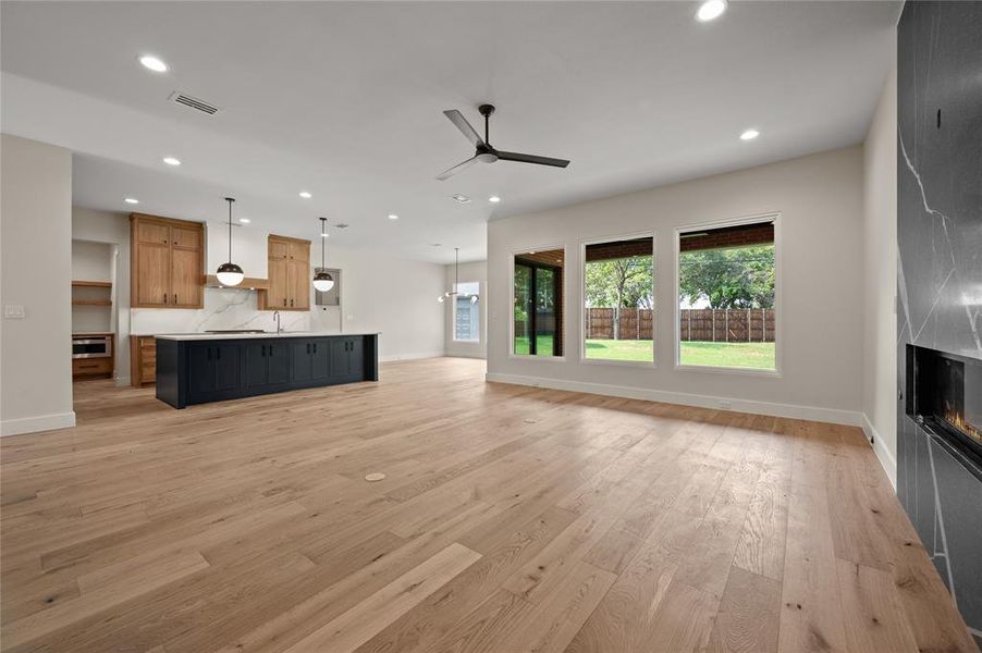 Spacious, unfurnished interior of a new home in , Richardson (Image 33).