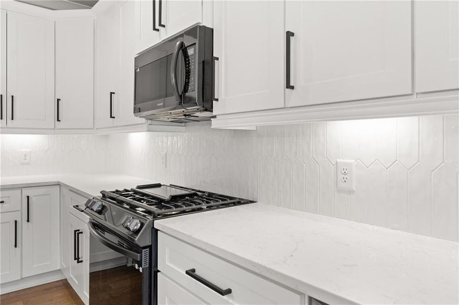 Furnished interior view inside a new home in , Dawsonville (Image 8).