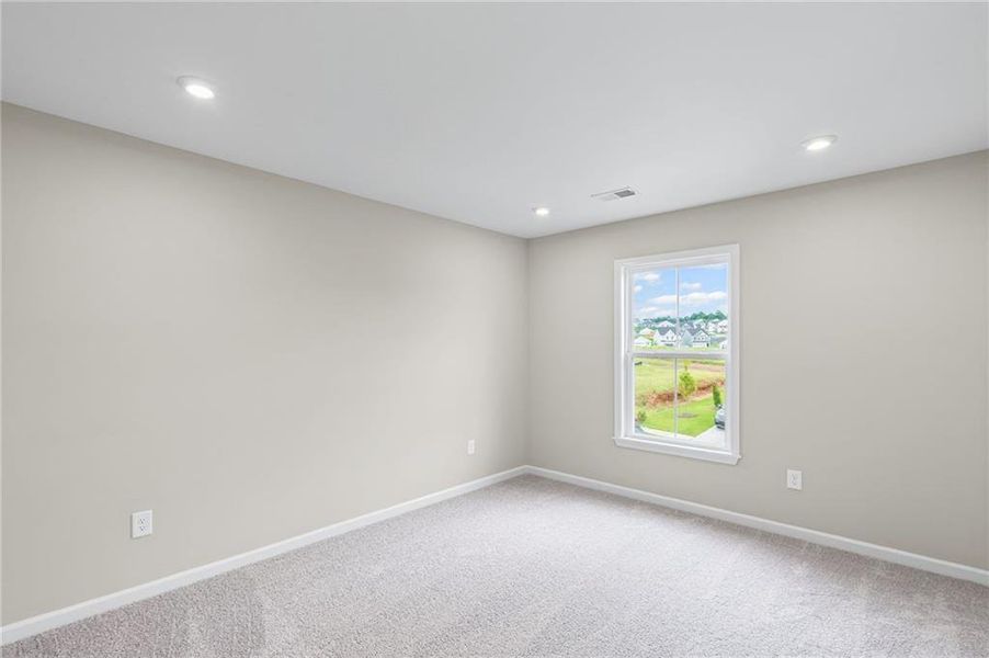 Spacious, unfurnished interior of a new home in Twin Lakes, Hoschton (Image 29).