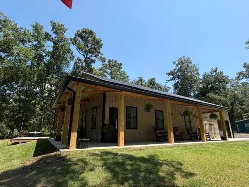 Image 101 of a home in .