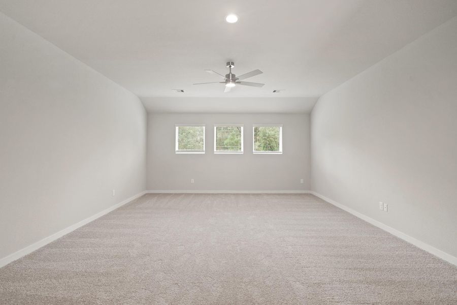 Spacious, unfurnished interior of a new home in Barton Creek Ranch, Conroe (Image 9). Spacious, unfurnished interior of a new home in Barton Creek Ranch, Conroe (Image 9).