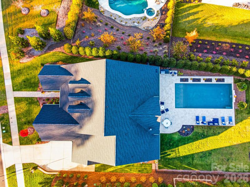 Community amenities in , Huntersville (Image 42).