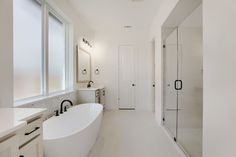 4025 Trellis - Primary Bathroom 4025 Trellis - Primary Bathroom