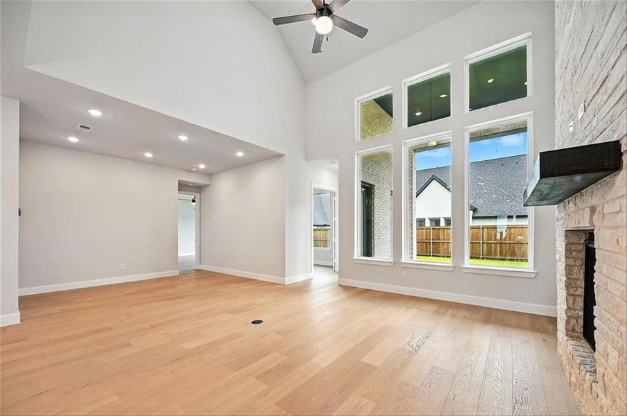 826ShadyOaksDrive226E008 826ShadyOaksDrive226E008