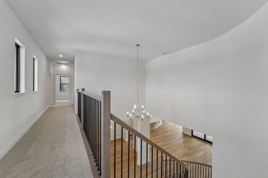 Furnished interior view inside a new home in Evergreen 70', Conroe (Image 10).