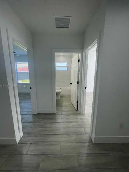 Spacious, unfurnished interior of a new home in , Riviera Beach (Image 17).