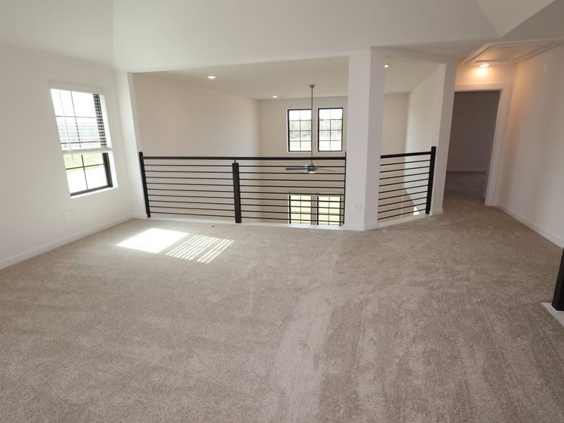 Spacious, unfurnished interior of a new home in Lone Star Landing, Montgomery (Image 26).