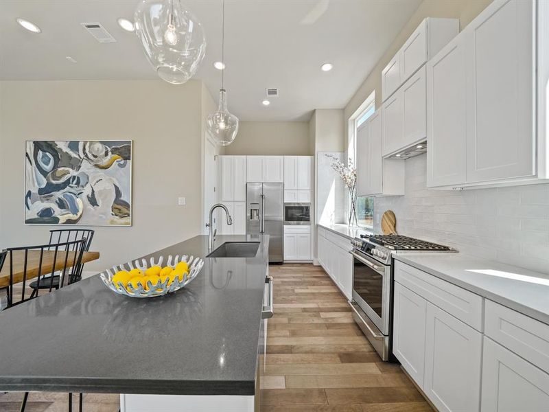 Image 7 of a home in Allura At Val Verde.