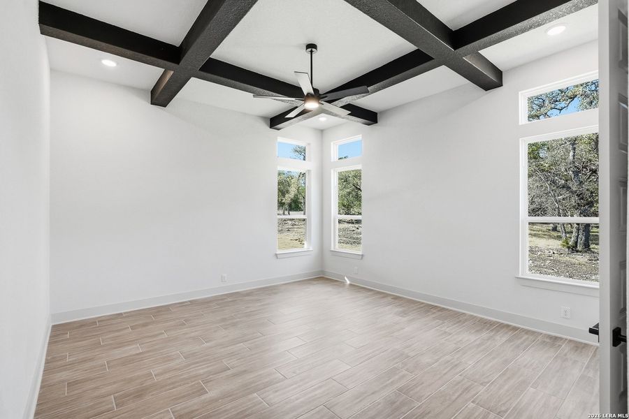 Spacious, unfurnished interior of a new home in Heimer Estates at Garden Ridge, San Antonio (Image 22).
