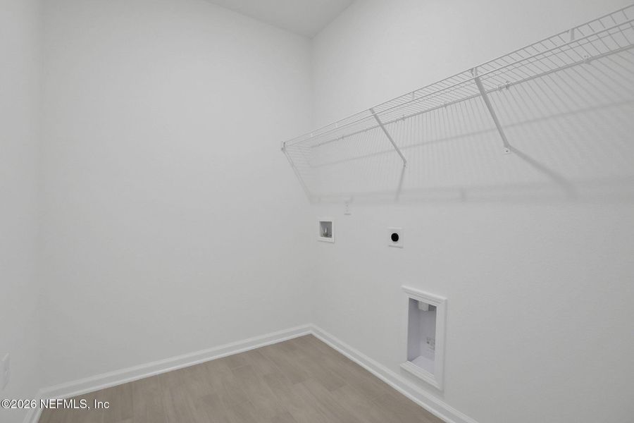 Spacious, unfurnished interior of a new home in Amberly, Green Cove Springs (Image 41).