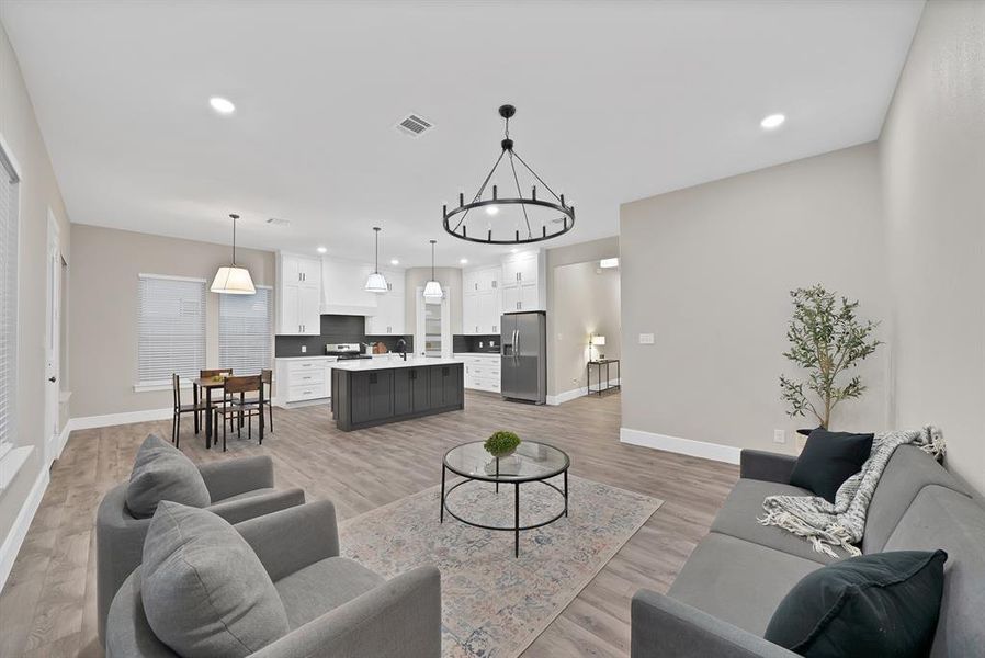 Furnished interior view inside a new home in , Fort Worth (Image 6).