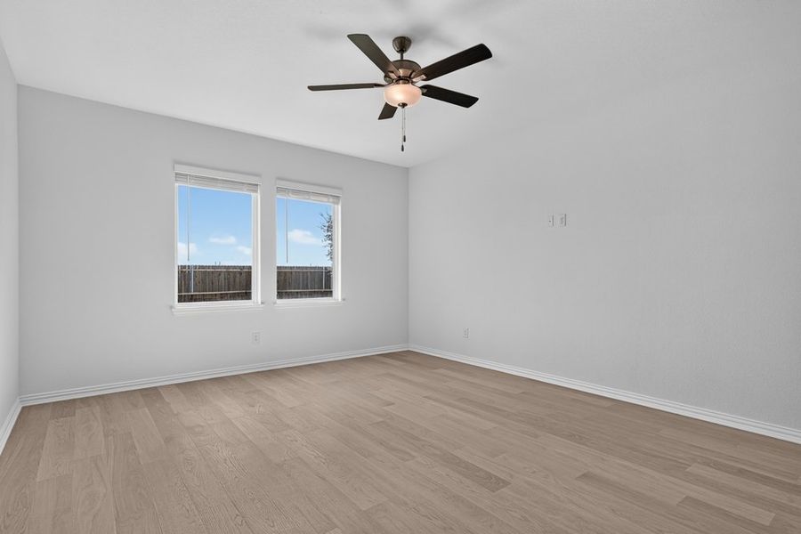 Spacious, unfurnished interior of a new home in Parks at Foster Crossing, Anna (Image 13). Spacious, unfurnished interior of a new home in Parks at Foster Crossing, Anna (Image 13).