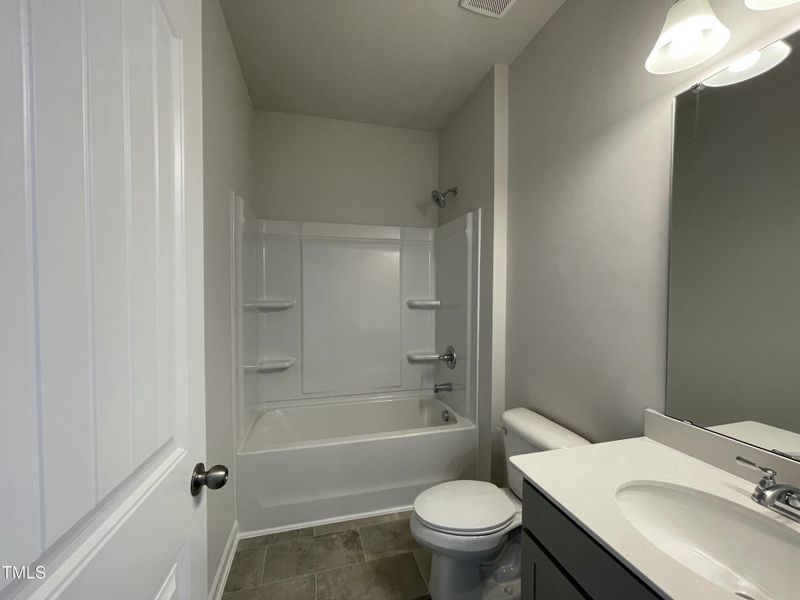 20250823_200703213_iOS