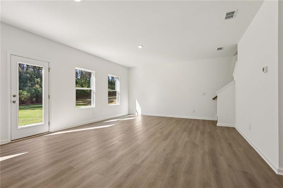 Spacious, unfurnished interior of a new home in Langston Reserve, Cartersville (Image 13).