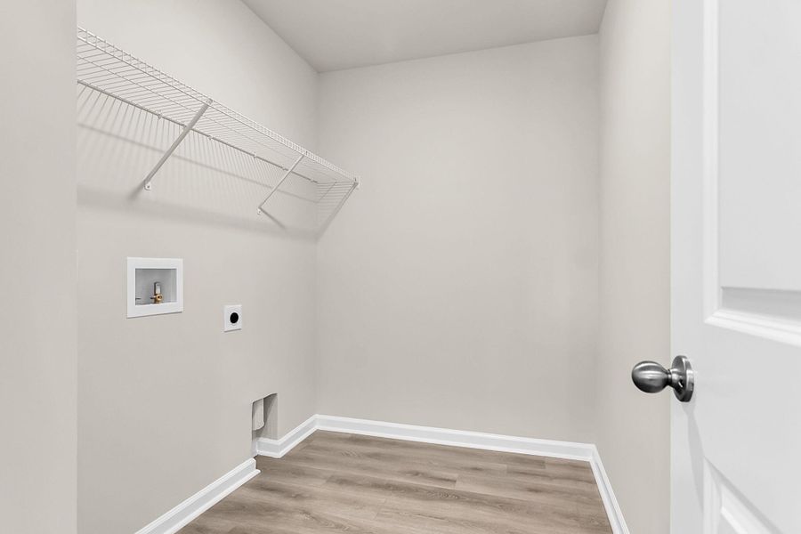 Spacious, unfurnished interior of a new home in Tea Farm, Ravenel (Image 41).