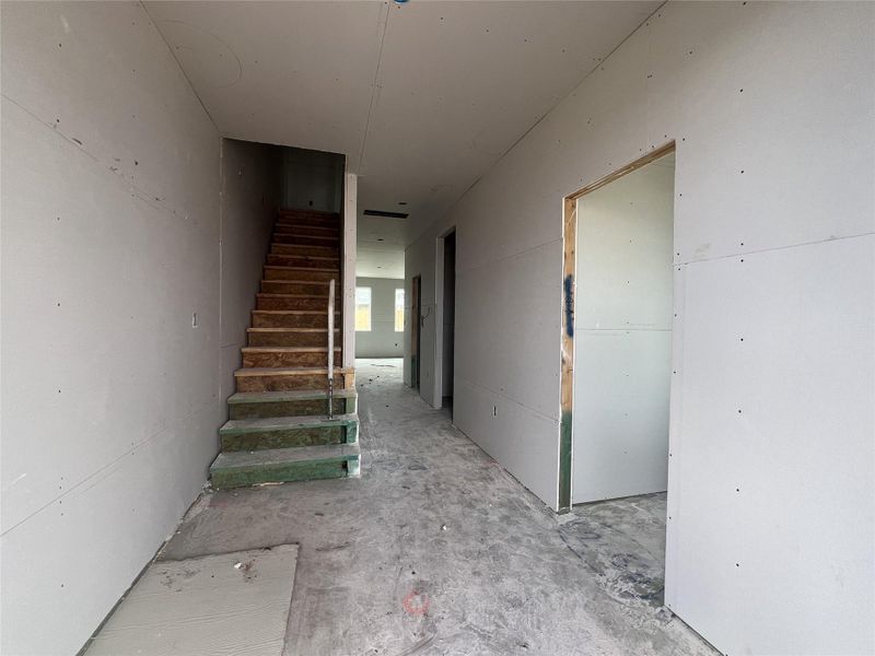 Spacious, unfurnished interior of a new home in Rolling Glen, Hutto (Image 20). Spacious, unfurnished interior of a new home in Rolling Glen, Hutto (Image 20).
