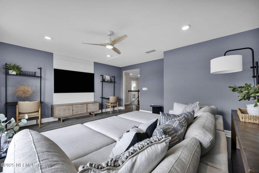 Furnished interior view inside a new home in Double Branch, Middleburg (Image 23).