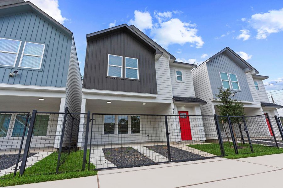 Front exterior of a new home in , Houston, TX, highlighting curb appeal (Image 26). Front exterior of a new home in , Houston, TX, highlighting curb appeal (Image 26).