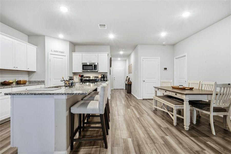 Furnished interior view inside a new home in Forest Park, Princeton (Image 11).
