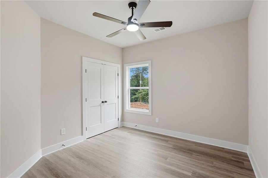 Spacious, unfurnished interior of a new home in , Gainesville (Image 18).