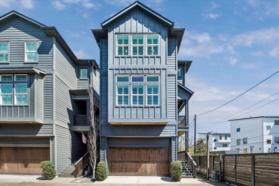 Front exterior of a new home in , Houston, TX, highlighting curb appeal (Image 1). Front exterior of a new home in , Houston, TX, highlighting curb appeal (Image 1).