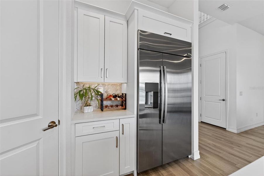 Furnished interior view inside a new home in SouthShore Yacht Club, Ruskin (Image 44).