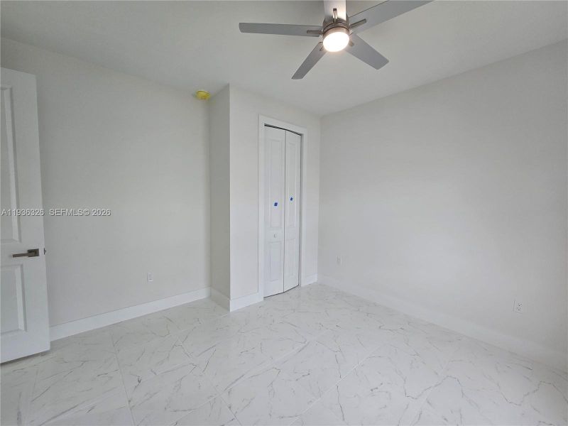 Spacious, unfurnished interior of a new home in , Lehigh Acres (Image 21).