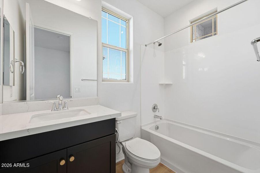 hj-az-phoenix-legado-landmark-cambridge- hj-az-phoenix-legado-landmark-cambridge-