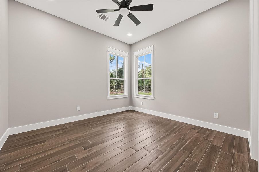 Spacious, unfurnished interior of a new home in , Plantersville (Image 34).