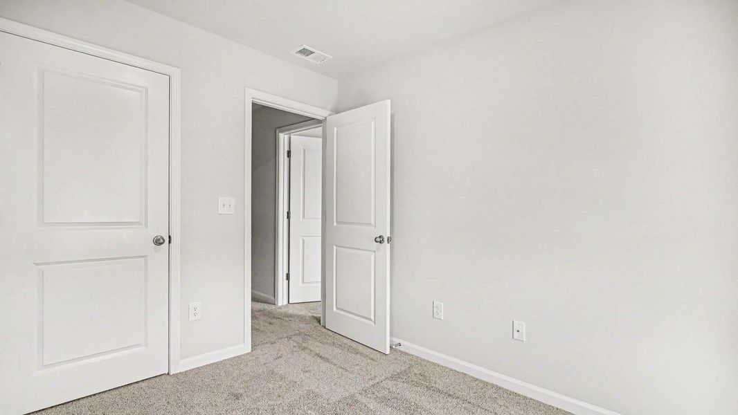 Spacious, unfurnished interior of a new home in The Park at Wilkinson, Orangeburg (Image 11).