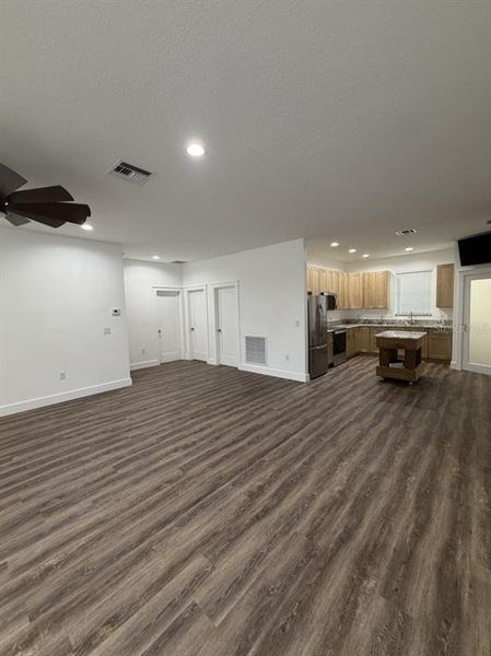 Spacious, unfurnished interior of a new home in , Okeechobee (Image 17).