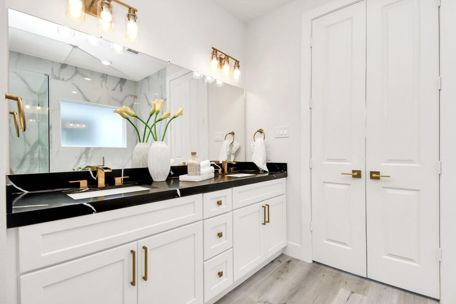 Furnished interior view inside a new home in , Houston (Image 28). Furnished interior view inside a new home in , Houston (Image 28).