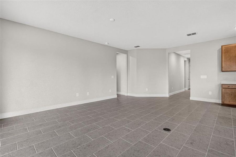 Spacious, unfurnished interior of a new home in Windwater, Parrish (Image 15). Spacious, unfurnished interior of a new home in Windwater, Parrish (Image 15).