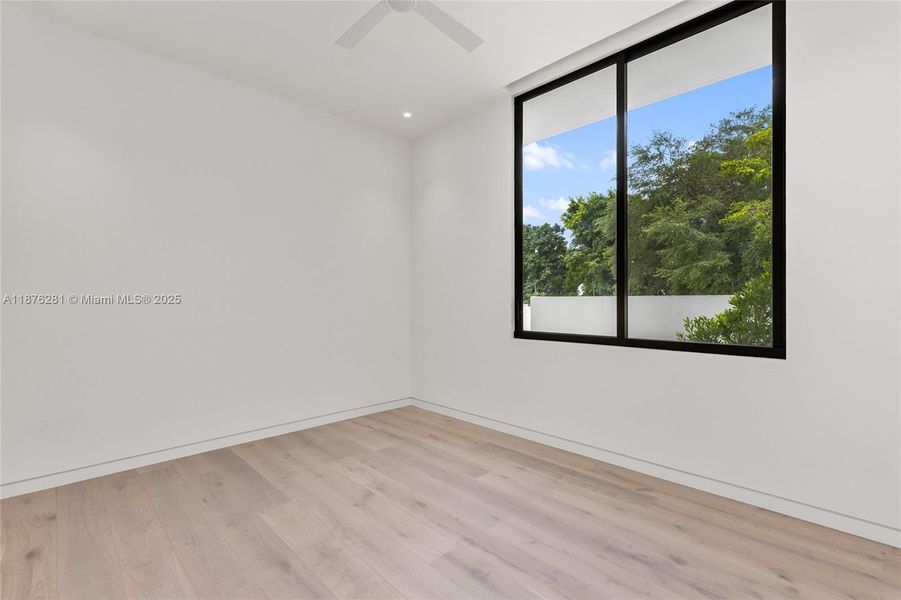 Spacious, unfurnished interior of a new home in , Southwest Ranches (Image 18).