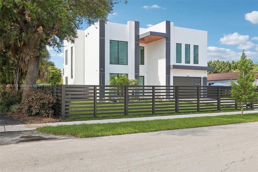 Image 19 of a home in .