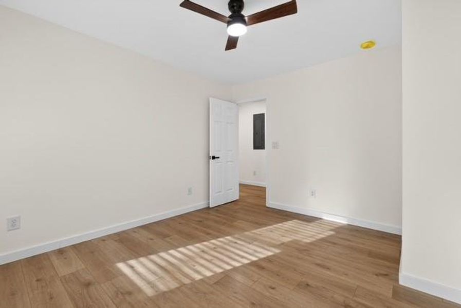 Spacious, unfurnished interior of a new home in , Atlanta (Image 23). Spacious, unfurnished interior of a new home in , Atlanta (Image 23).