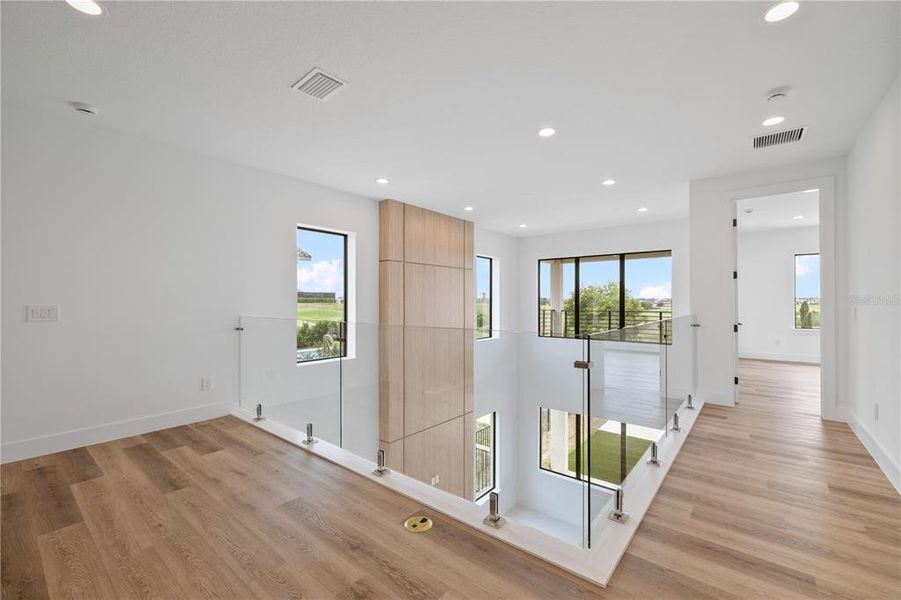 Spacious, unfurnished interior of a new home in , Montverde (Image 69).