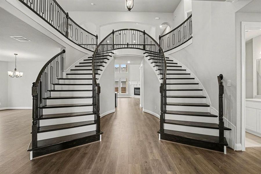 Spacious, unfurnished interior of a new home in , Mansfield (Image 15).