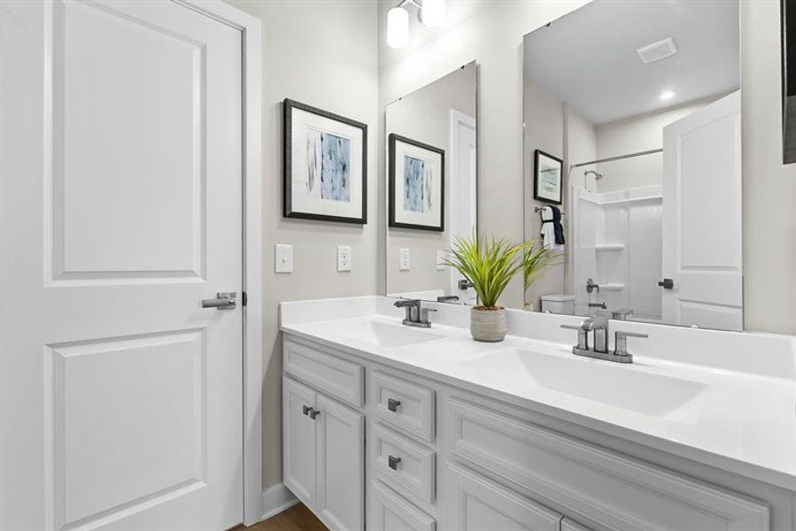 Representative furnished interior of a home built from the Palladio Ranch by Ryan Homes in Ravenfield, Charlotte (Image 48).
