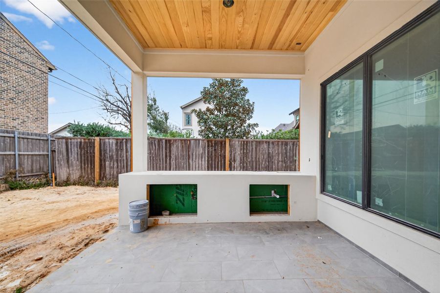 Stunning outdoor living space with top of the line outdoor appliances