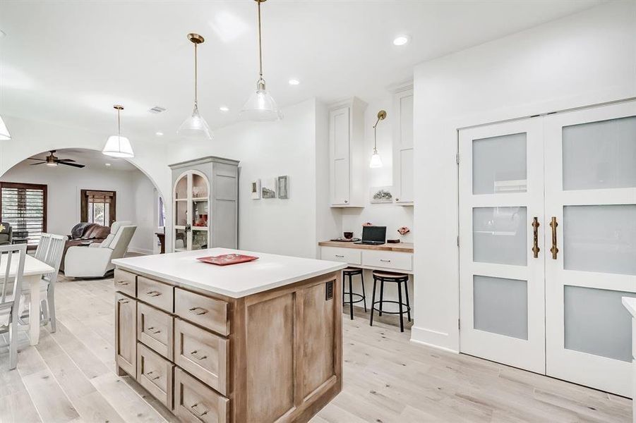 Furnished interior view inside a new home in , Brookeland (Image 11).